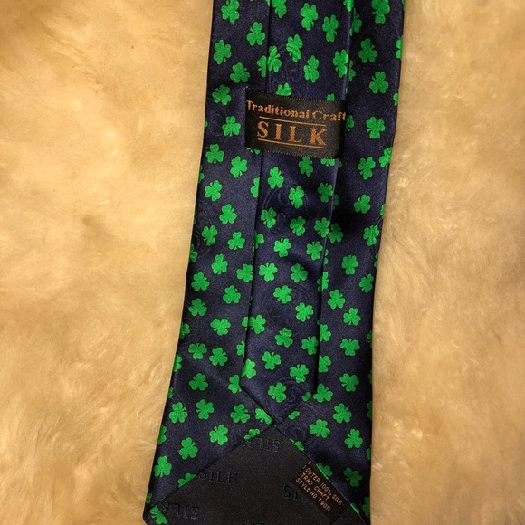💜SALE 3/$15💜TRADITIONAL CRAFT SILK TIE. Polyester lining. - Picture 2 of 2